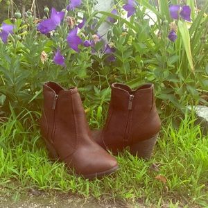 Fairy garden booties